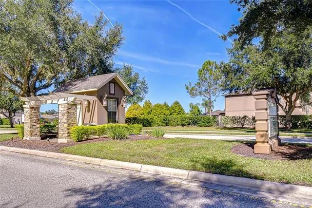 $349,999 | 4246 Warwick Hills Drive, Wesley Chapel, FL 33543