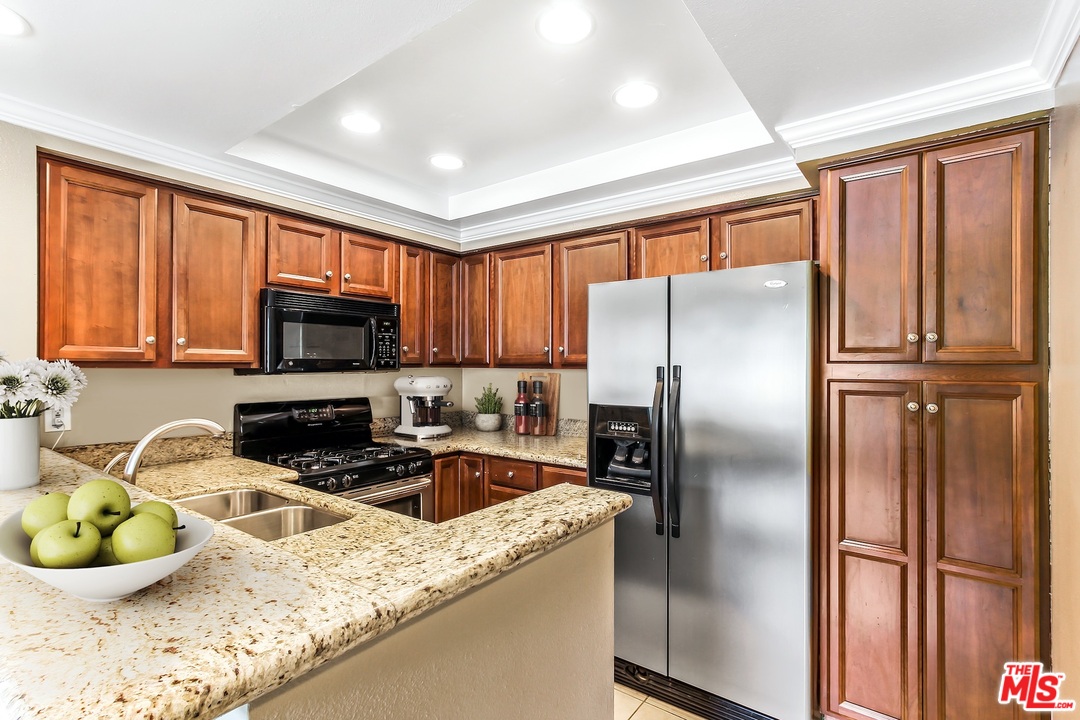4240 Lost Hills Road, Unit 2106 Calabasas, CA 91301 - Photo 4 of 14 Gallery Image 4