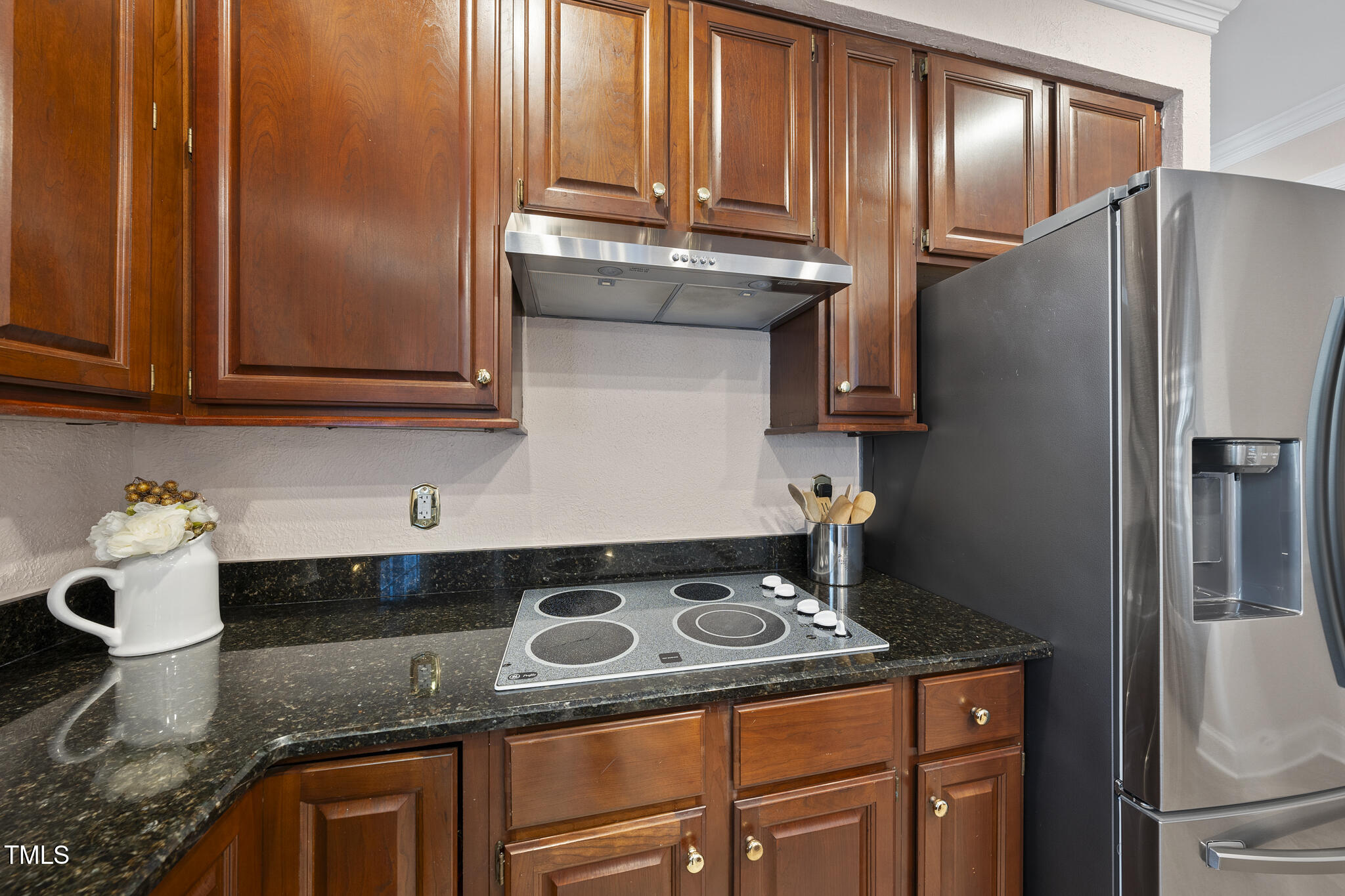 12016 Pembridge Lane Raleigh, NC 27613 - Photo 14 of 52 12016 Pembridge Ln