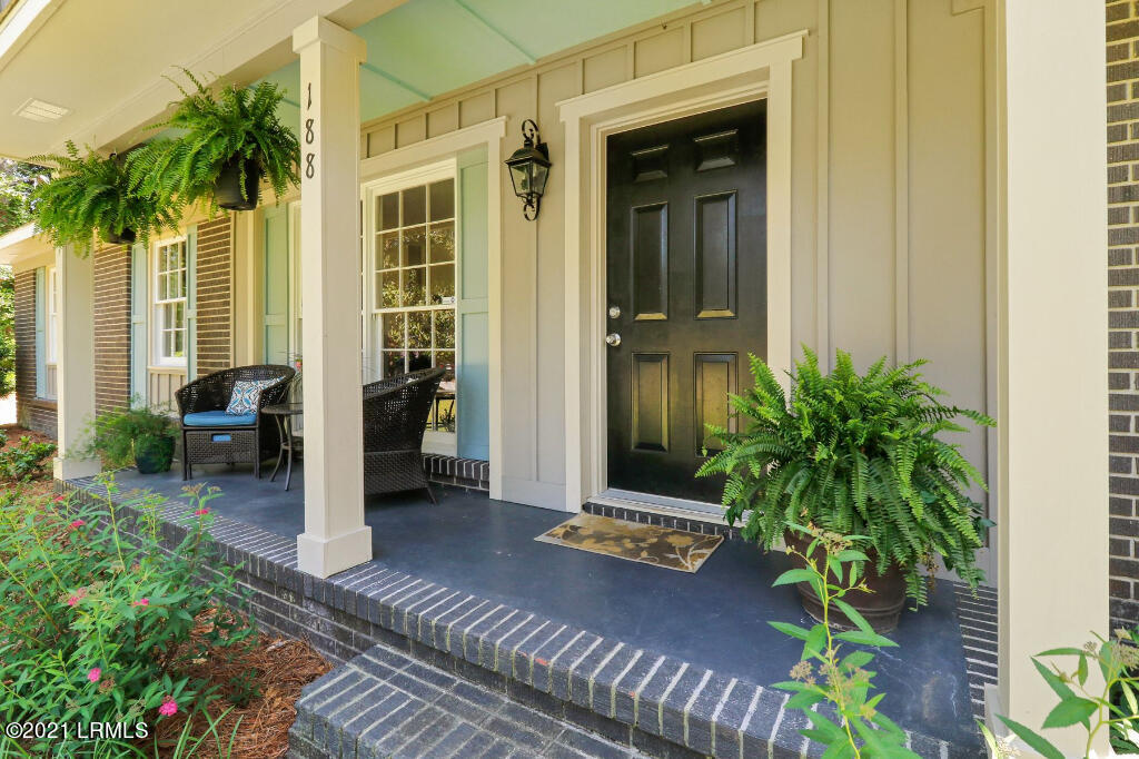 188 Augusta Avenue Ridgeland, SC 29936 - Photo 3 of 48 02