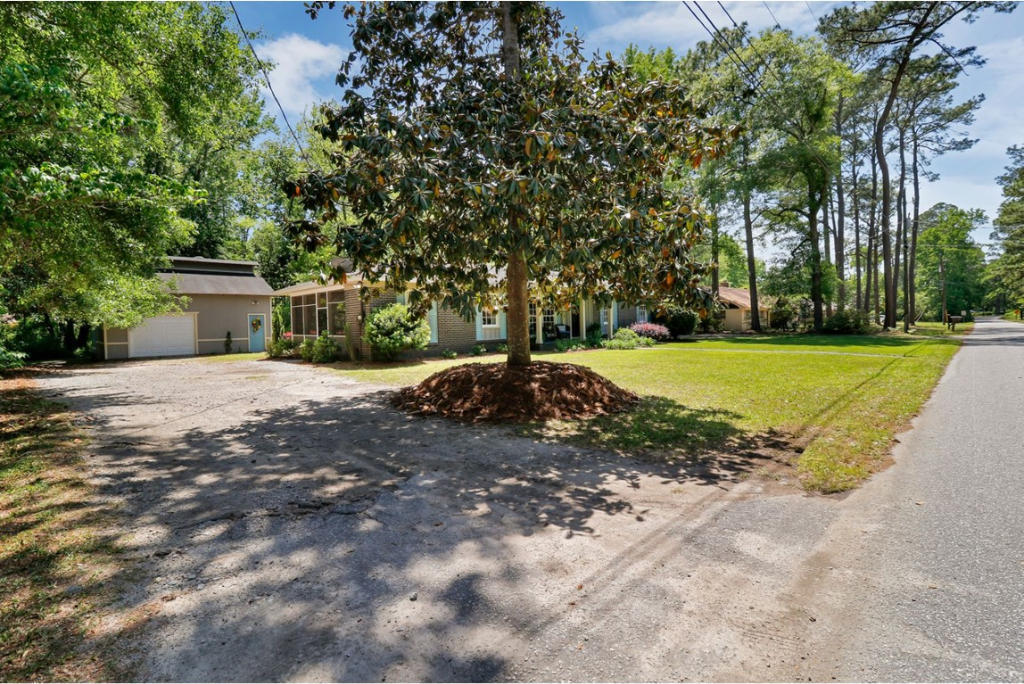 188 Augusta Avenue Ridgeland, SC 29936 - Photo 7 of 48 06