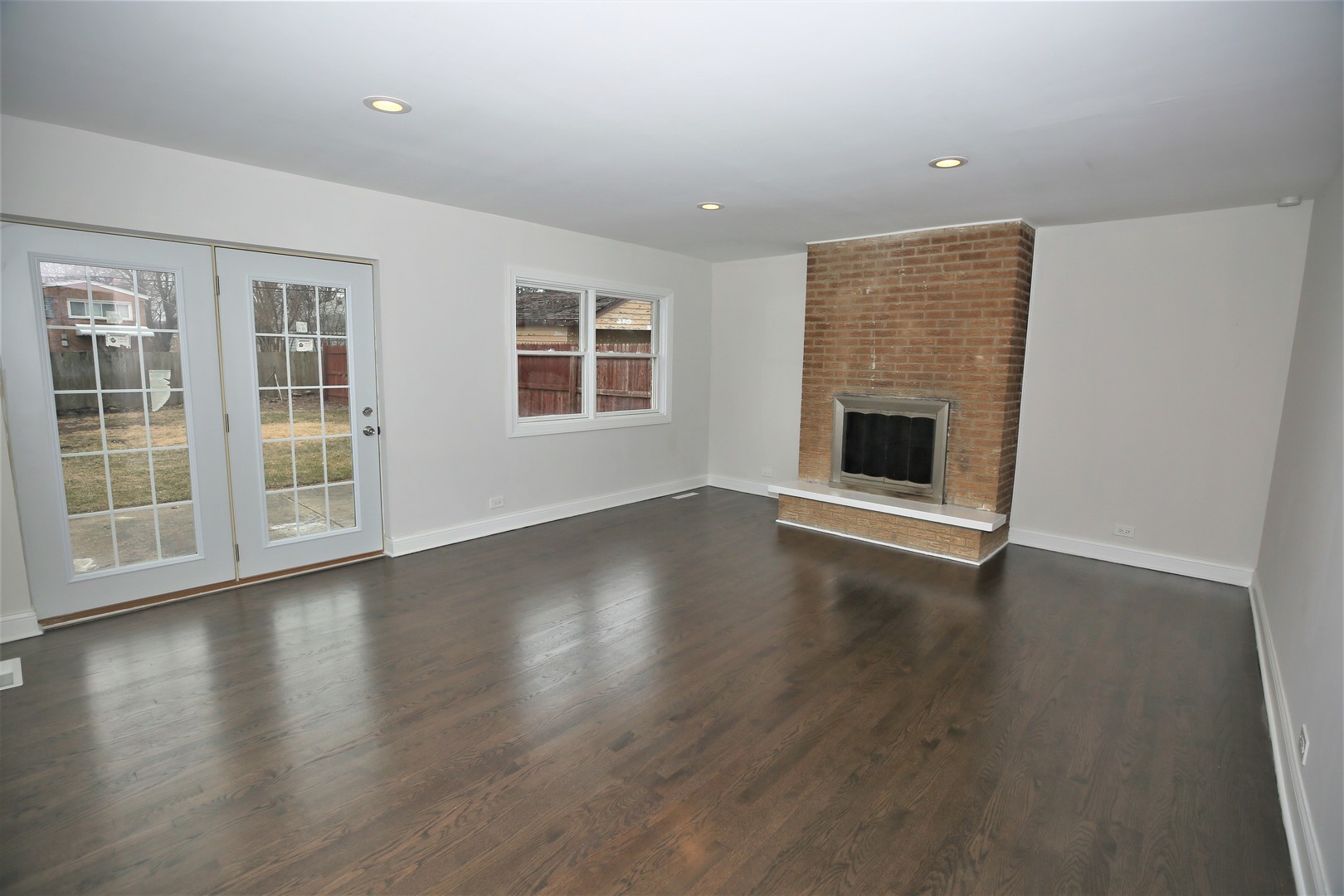 246 Clayton Road Hillside, IL 60162 - Photo 3 of 16
