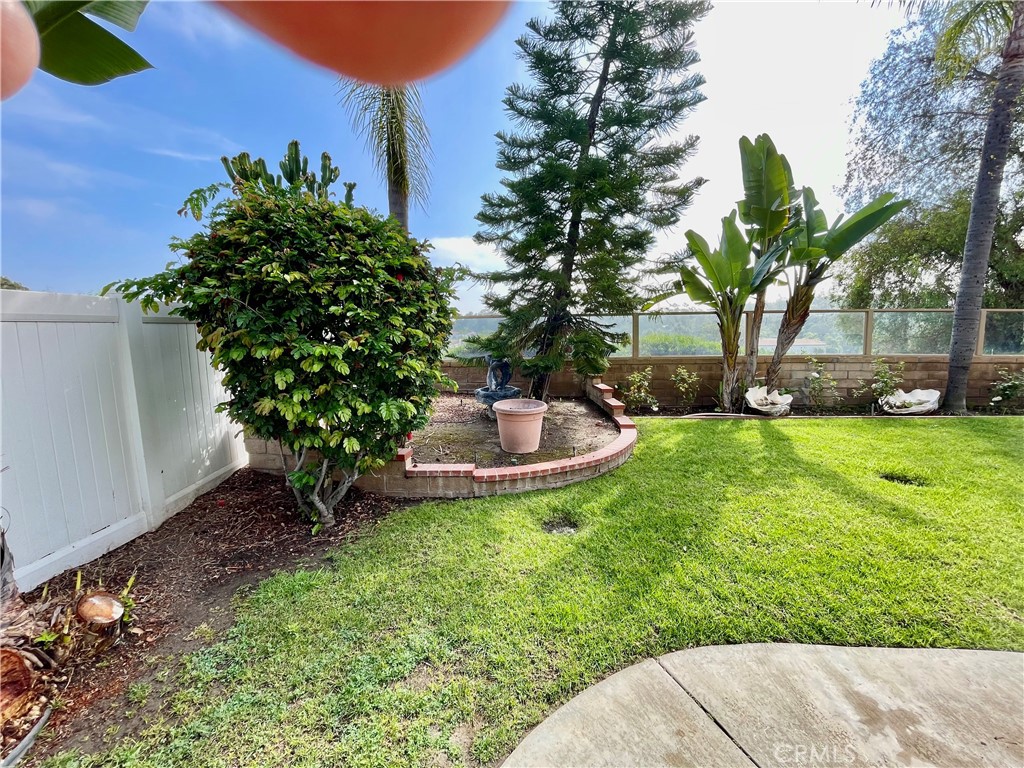 28182 Rancho Azul Laguna Niguel, CA 92677 - Photo 11 of 39 a front view of a house with garden