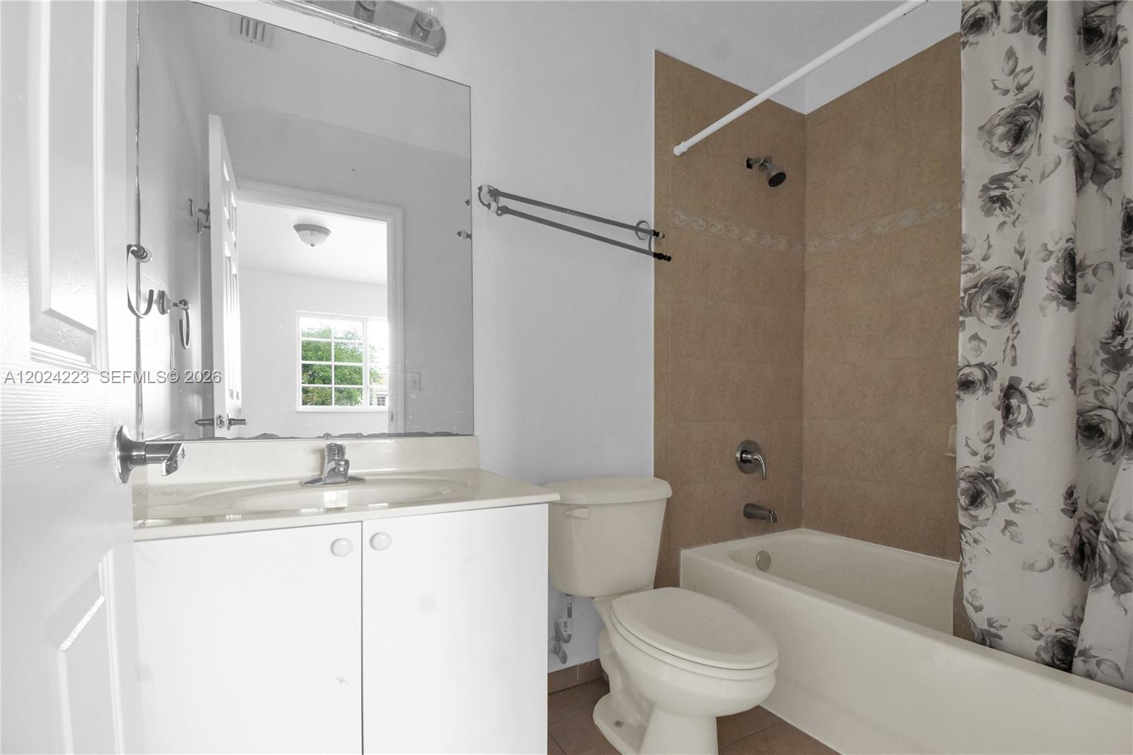 13958 Southwest 260th Street, Unit 101 Homestead, FL 33032 - Photo 22 of 32