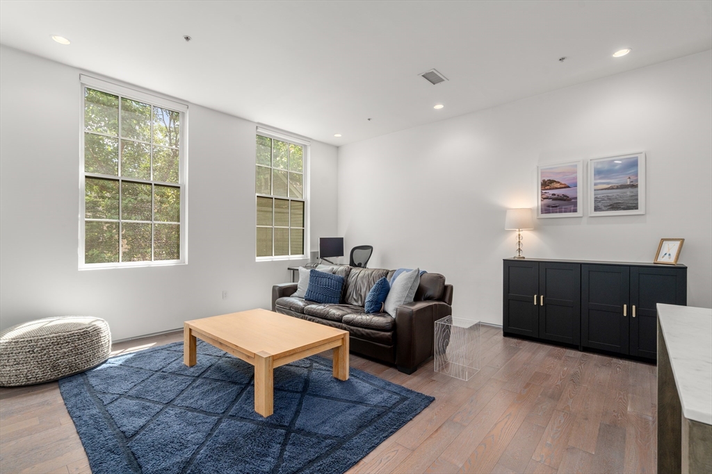 618 East 2nd Street, Unit 3 Boston, MA 02127 - Photo 2 of 18