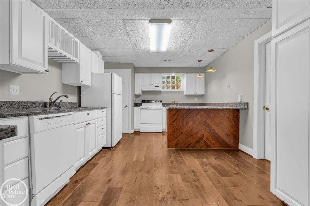 770 North Riverside Avenue St. Clair, MI 48079 - Photo 42 of 52