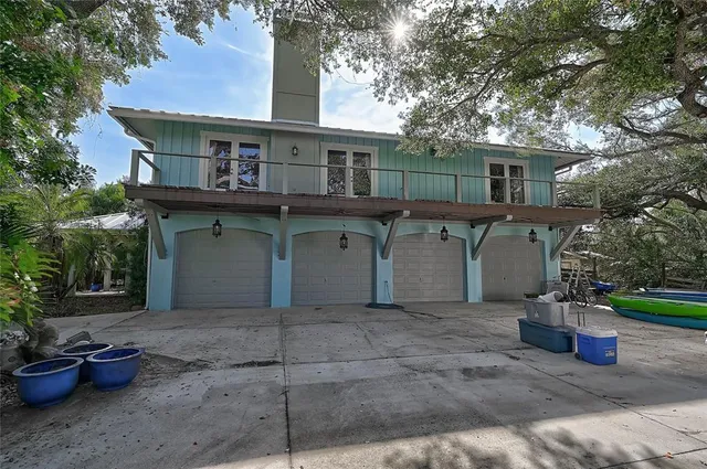 a house view with a outdoor space