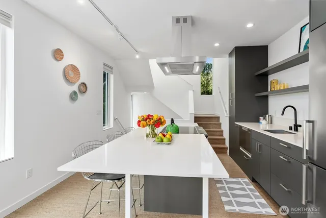 $749,000 | 3642 A Interlake Avenue North, Seattle, WA 98103