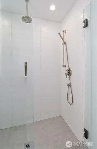 $749,000 | 3642 A Interlake Avenue North, Seattle, WA 98103