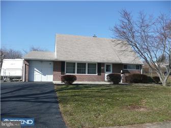 19 Cactus Road Levittown, PA 19057 - Photo 1 of 12 Gallery Image 1