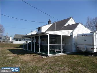 19 Cactus Road Levittown, PA 19057 - Photo 12 of 12 Gallery Image 12
