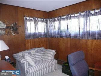 19 Cactus Road Levittown, PA 19057 - Photo 9 of 12 Gallery Image 9