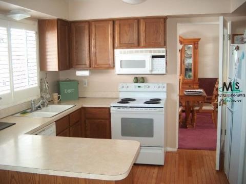 964 Ravine Terrace Rochester, MI 48307 - Photo 9 of 9 658669-8.JPG