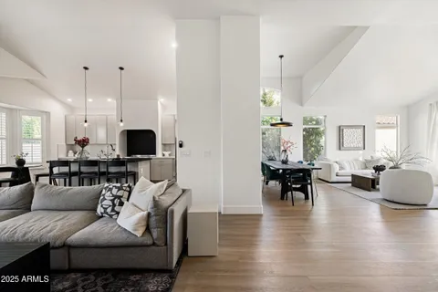 $1,195,000 | 15020 North 54th Place, Scottsdale, AZ 85254