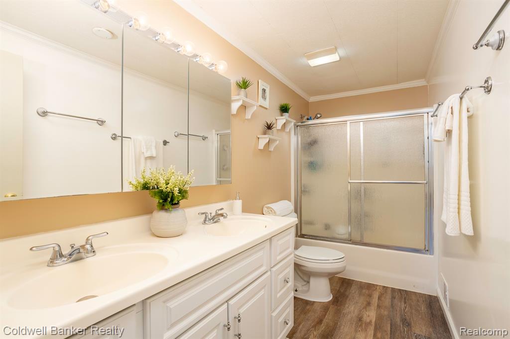 586 Snyder Road Highland, MI 48357 - Photo 19 of 25