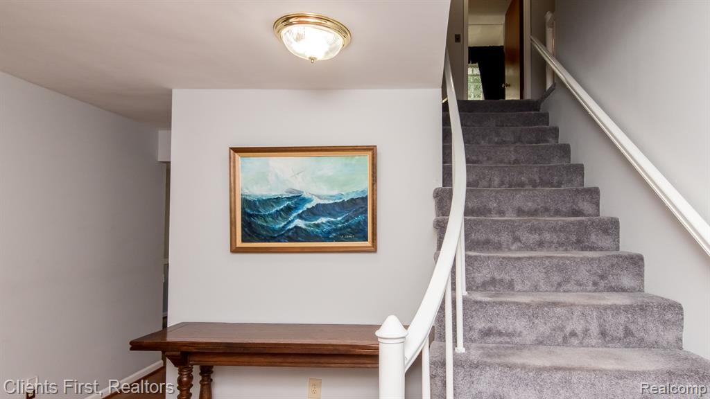 627 Castlebar Drive Rochester Hills, MI 48309 - Photo 14 of 34