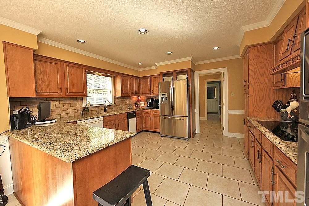 9401 South Mere Court Raleigh, NC 27615 - Photo 10 of 30