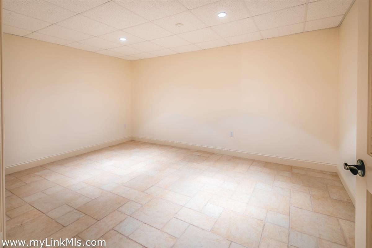 56 North Neck Road Edgartown, MA 02539 - Photo 26 of 63 a view of an empty room