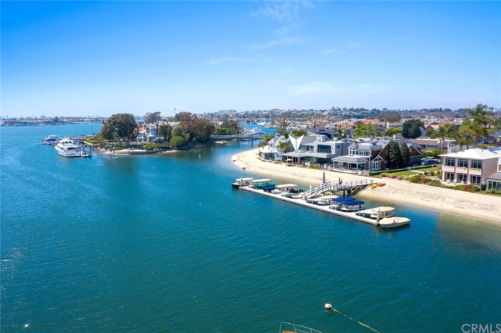 7 Beacon Bay Newport Beach, CA 92660 - Photo 5 of 59