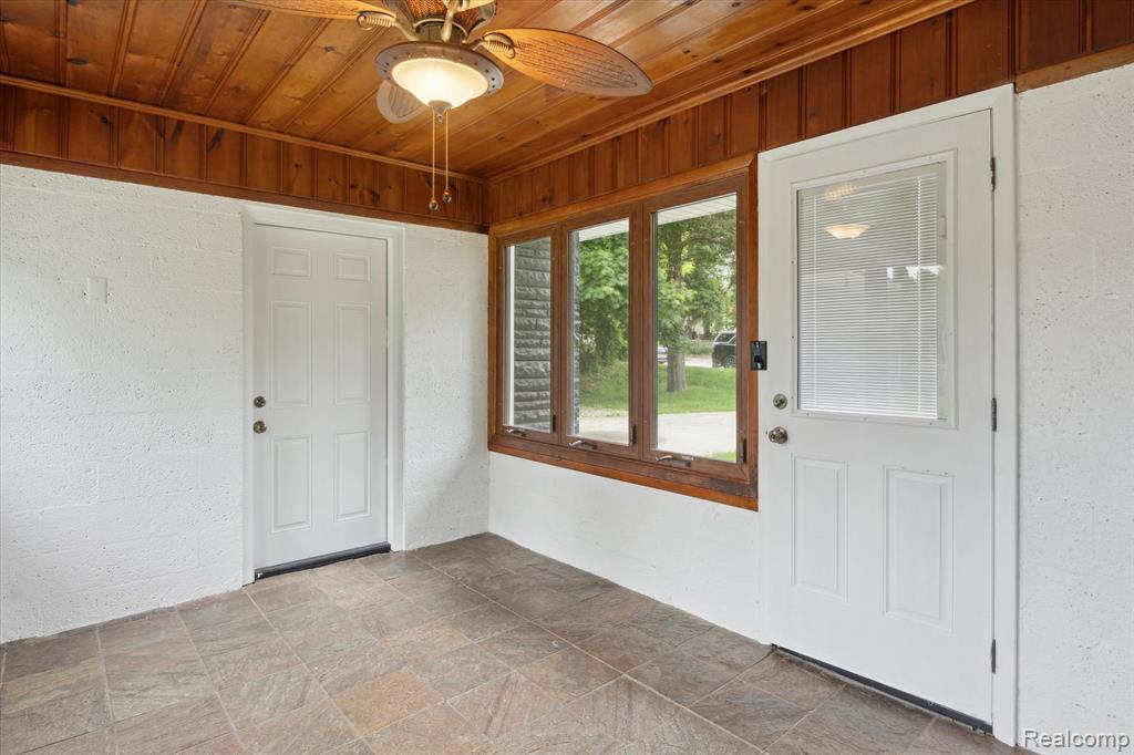 105 George Street Milford, MI 48381 - Photo 21 of 48