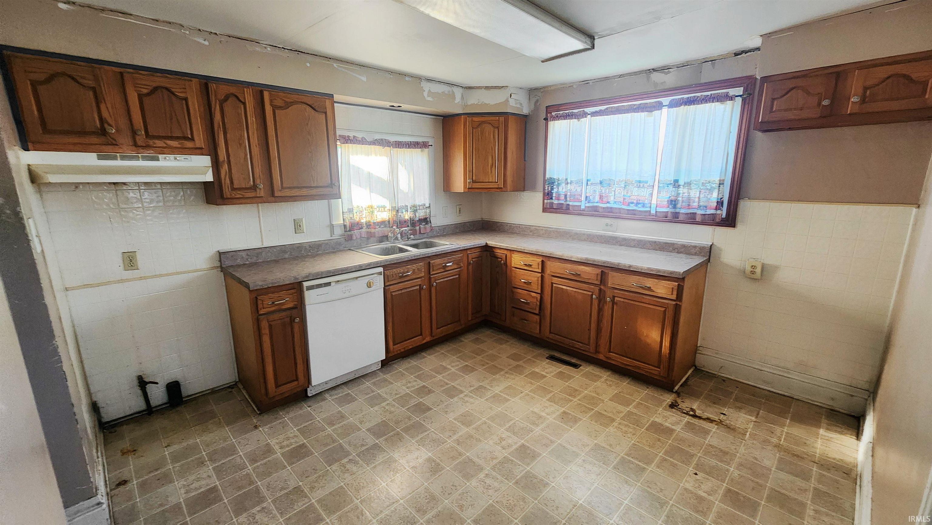 430 West Maple Street Waterloo, IN 46793 - Photo 15 of 26