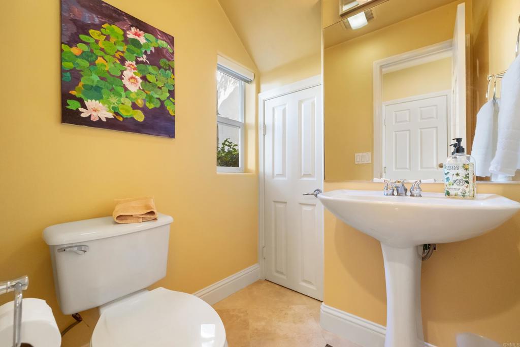 7243 Surfbird Circle Carlsbad, CA 92011 - Photo 11 of 60