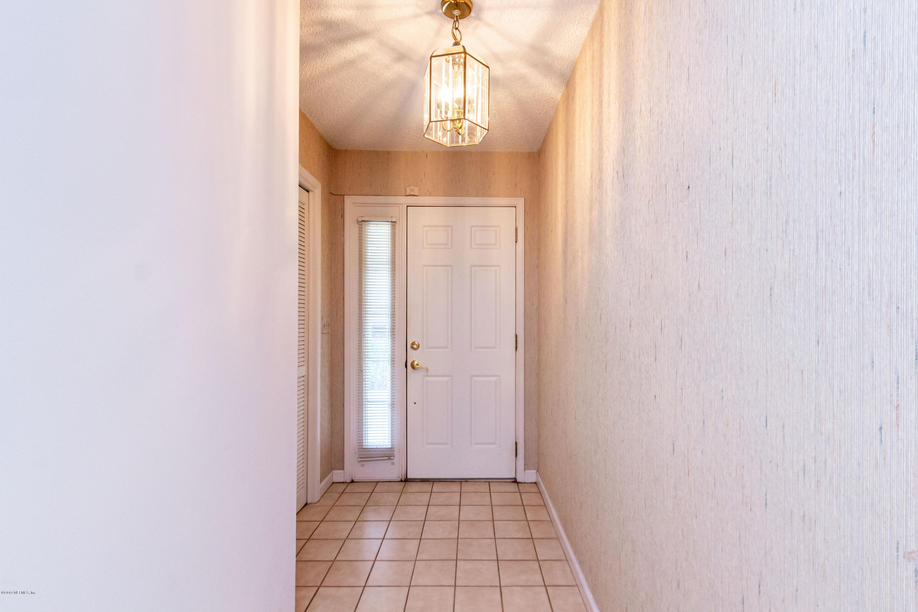 4251 Monument Road, Unit 604 Jacksonville, FL 32225 - Photo 3 of 44 Foyer