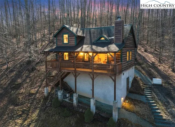 $439,500 | 130 Hollow Tree Road, Banner Elk, NC 28604