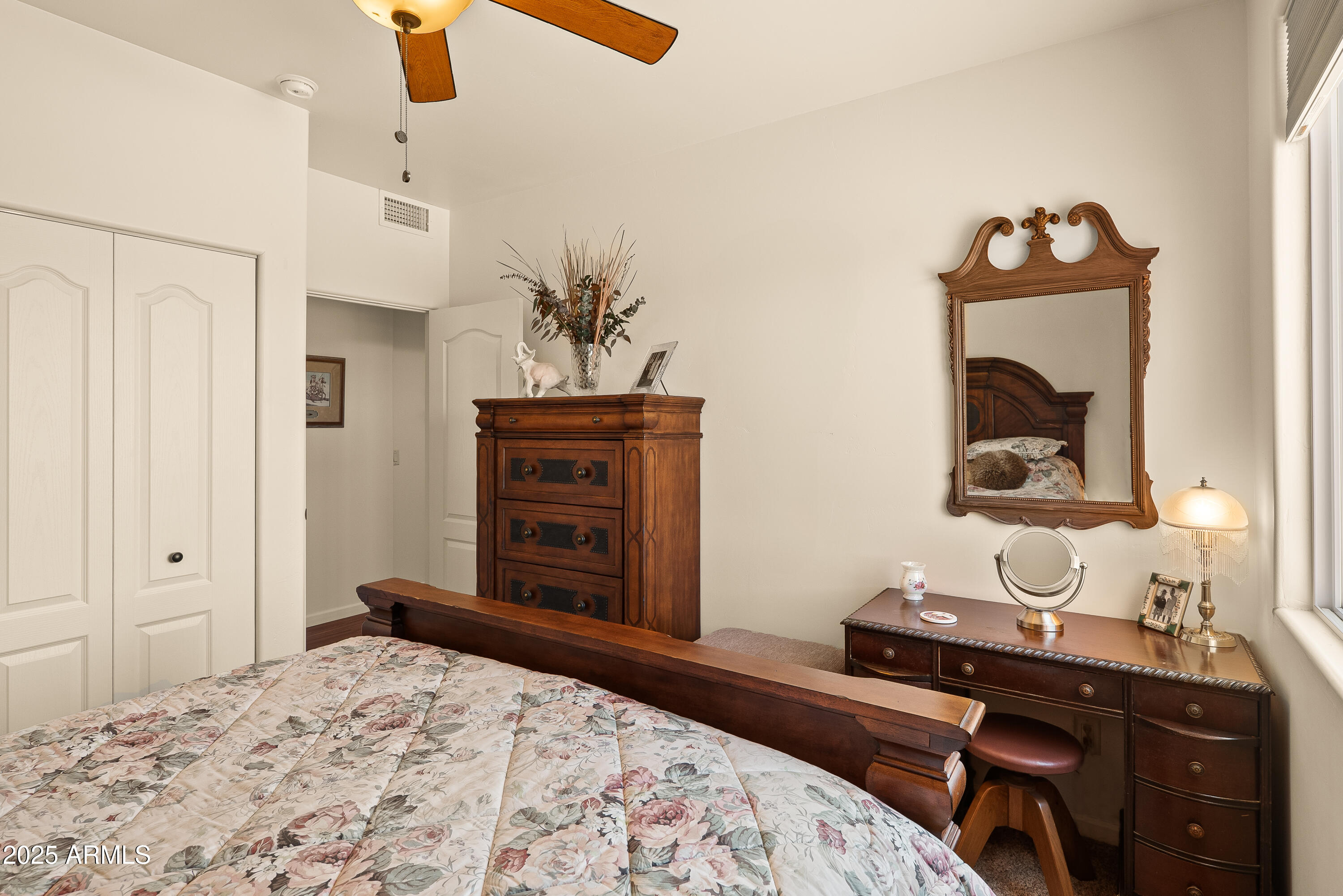 7375 East Sliding Stop Lane Cornville, AZ 86325 - Photo 45 of 53 a bedroom with a bed and a dresser