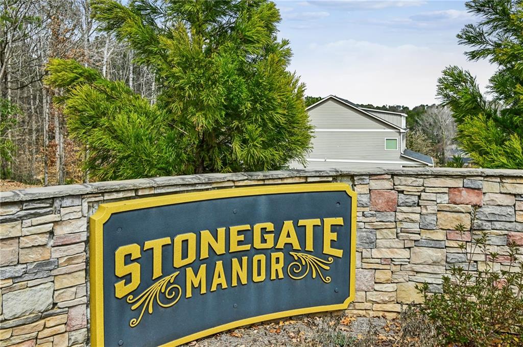 3128 Stonegate Drive Atlanta, GA 30331 - Photo 35 of 35 a street sign on a pole