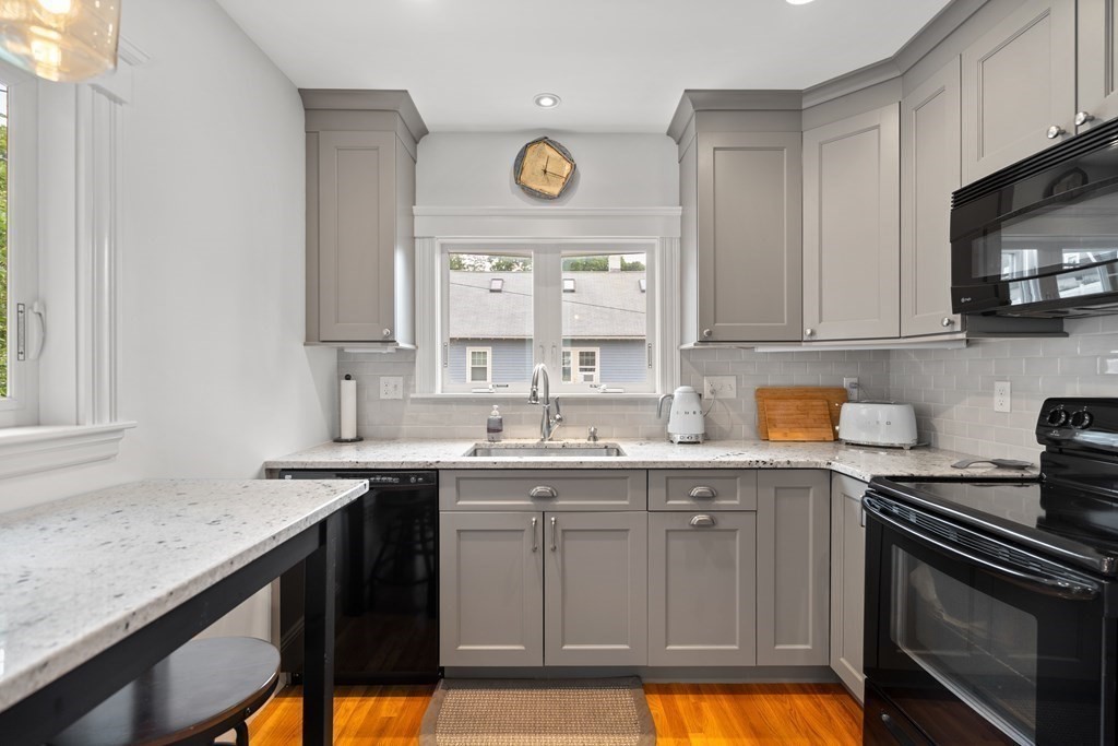 22 Gretter Road Boston, MA 02132 - Photo 3 of 22 Gallery Image 3