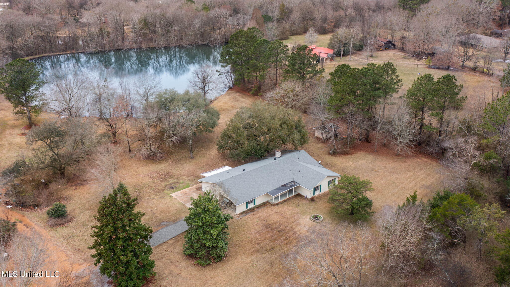235 Clarkdell Road Canton, MS 39046 - Photo 6 of 50 54-web-or-mls-235 Clarkdell Rd-52