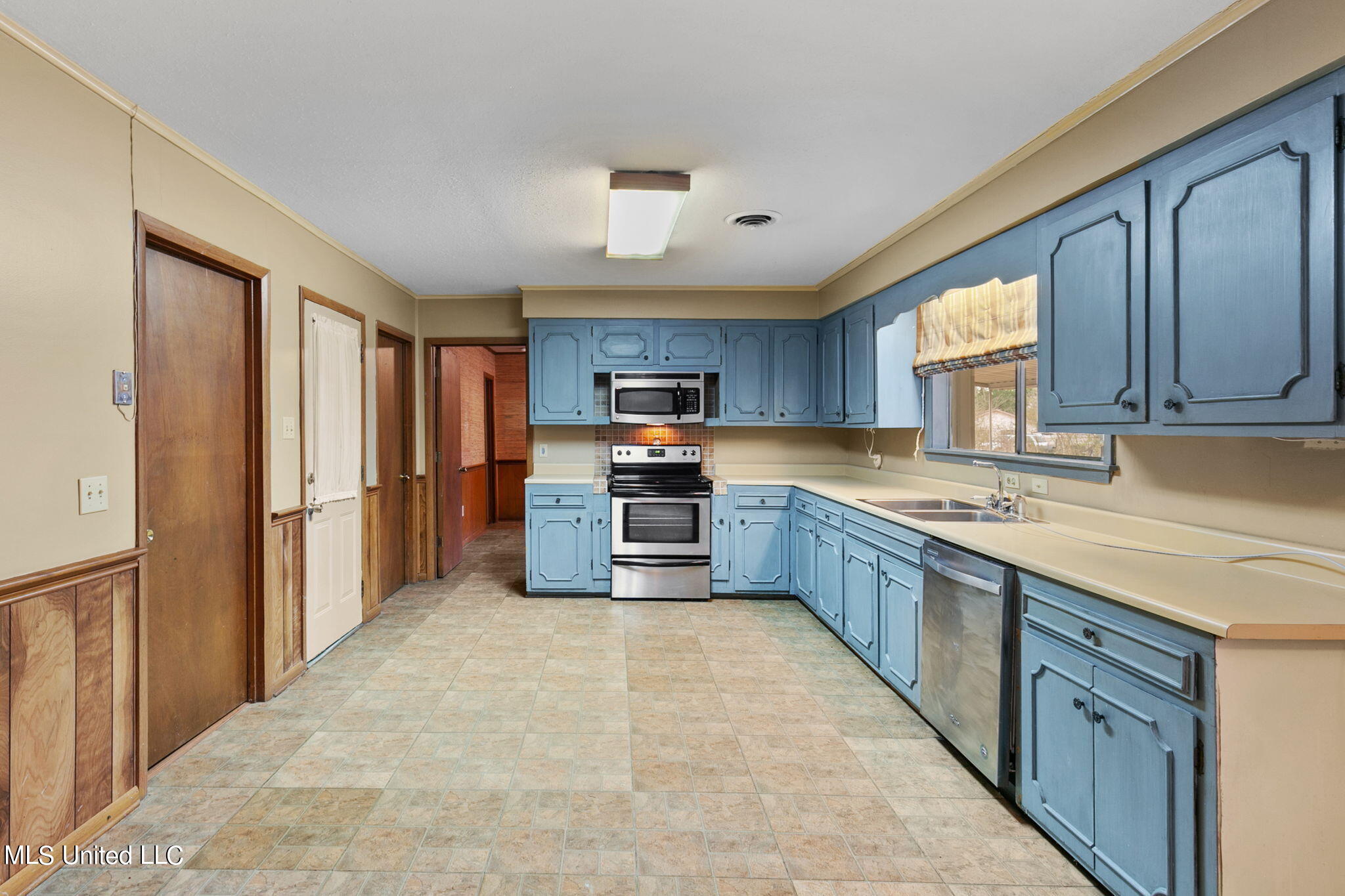 235 Clarkdell Road Canton, MS 39046 - Photo 7 of 50 6-web-or-mls-235 Clarkdell Rd-6