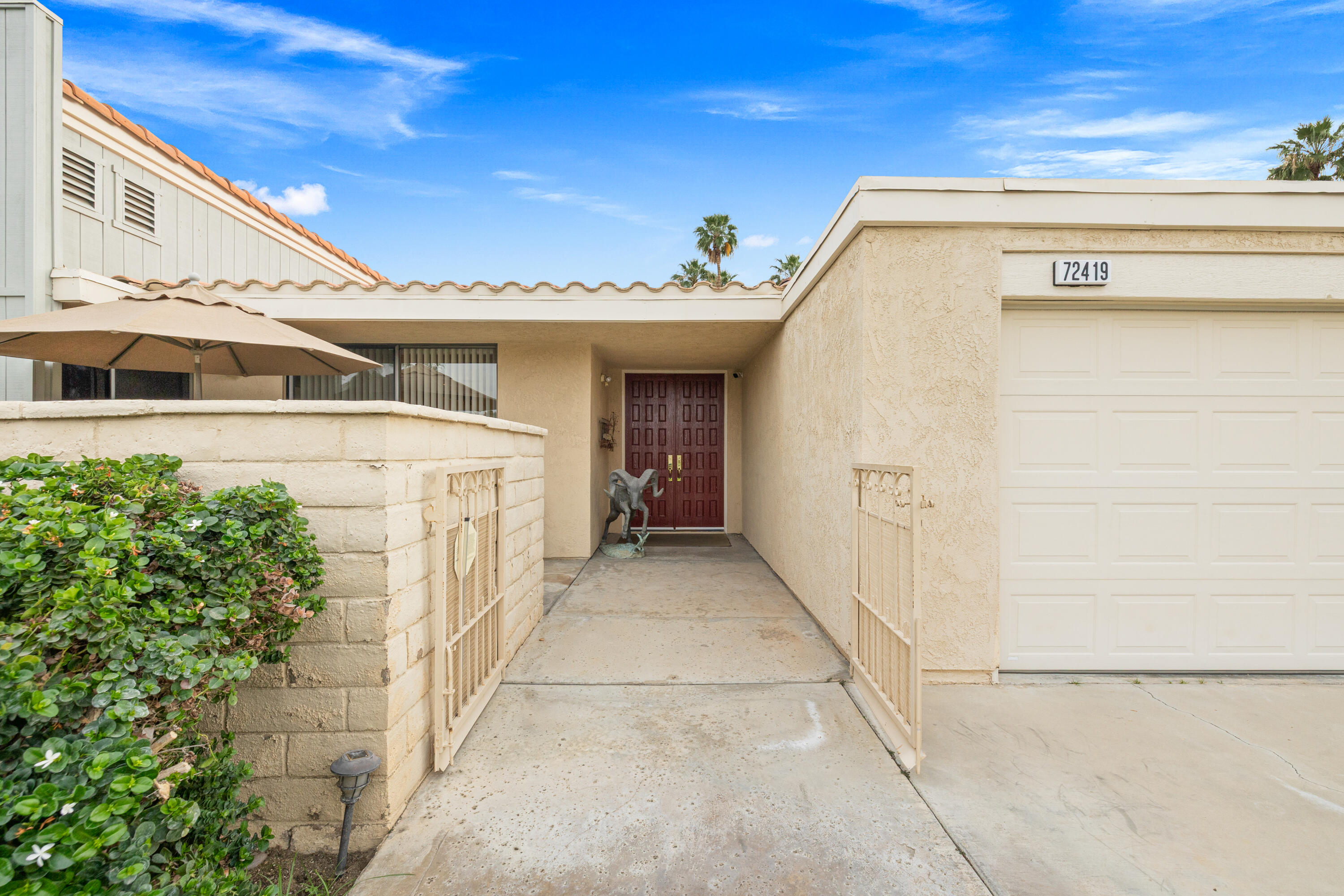72419 Rodeo Way Rancho Mirage, CA 92270 - Photo 2 of 48