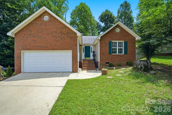 $344,900 | 1008 Raywood Court, Matthews, NC 28104