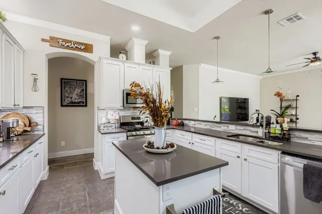 $550,000 | 202 Cloud Peak Cove, Round Rock, TX 78681