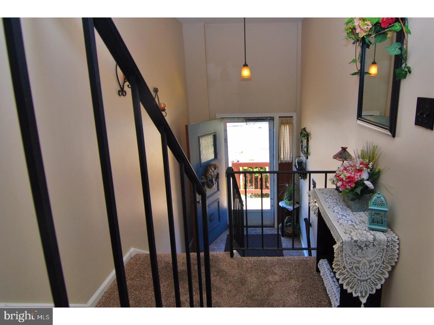 4127 Fairdale Road Philadelphia, PA 19154 - Photo 3 of 24 Gallery Image 3