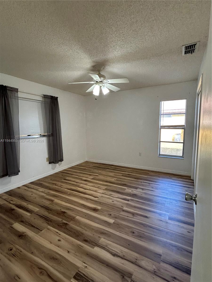 4201 Navarre Avenue, Unit AVE Sebring, FL 33872 - Photo 13 of 22 Primary