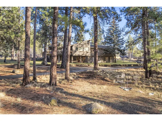 a view of outdoor space with street view