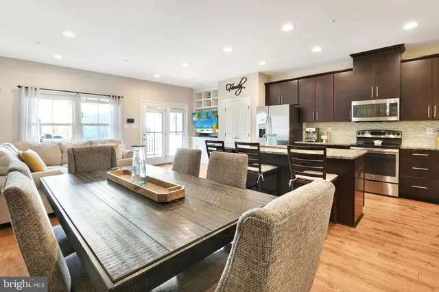 $590,000 | 9152 Landon House Lane, Frederick, MD 21704