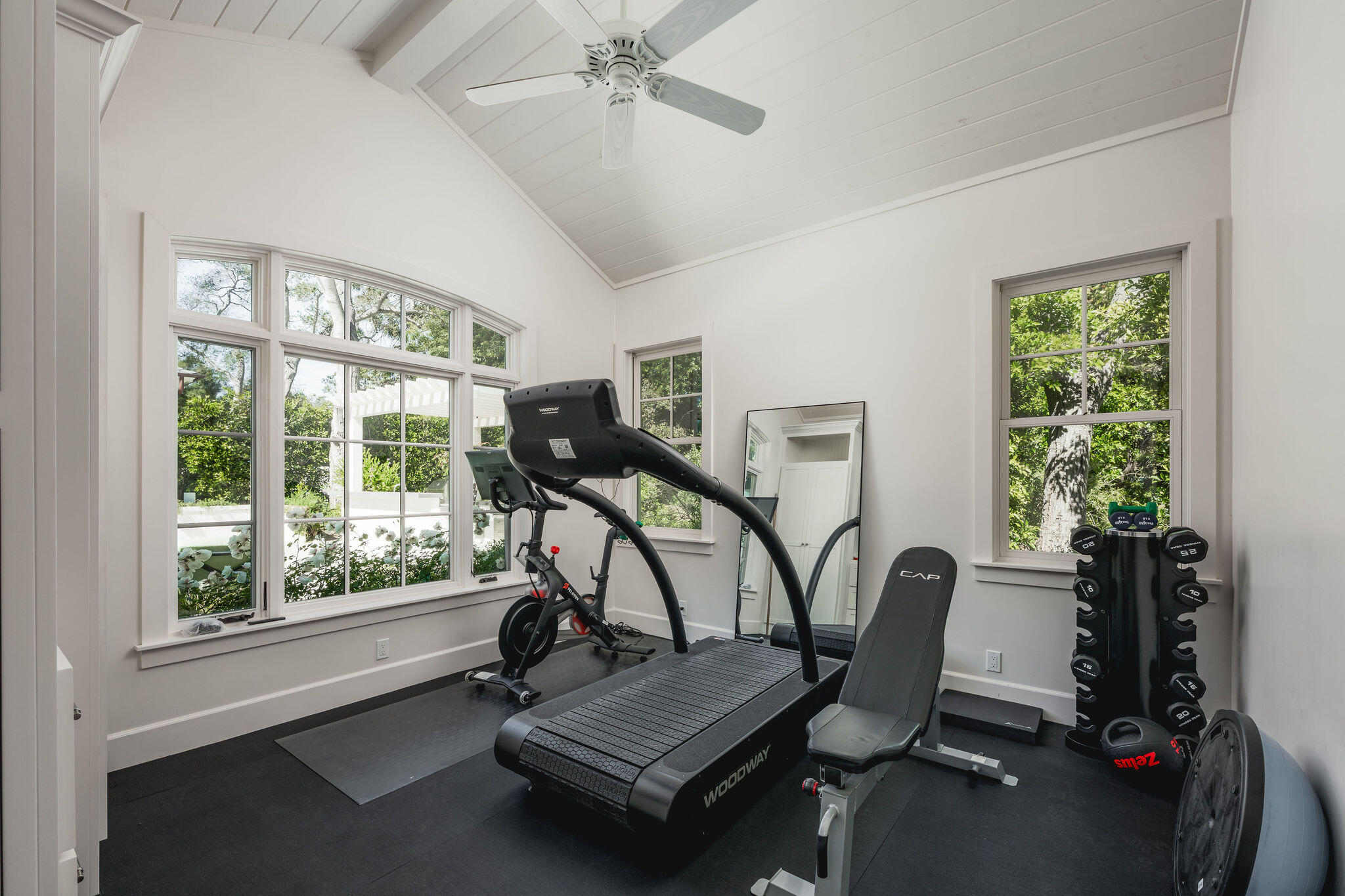 260 Oak Road Montecito, CA 93108 - Photo 24 of 25 Guest House Gym