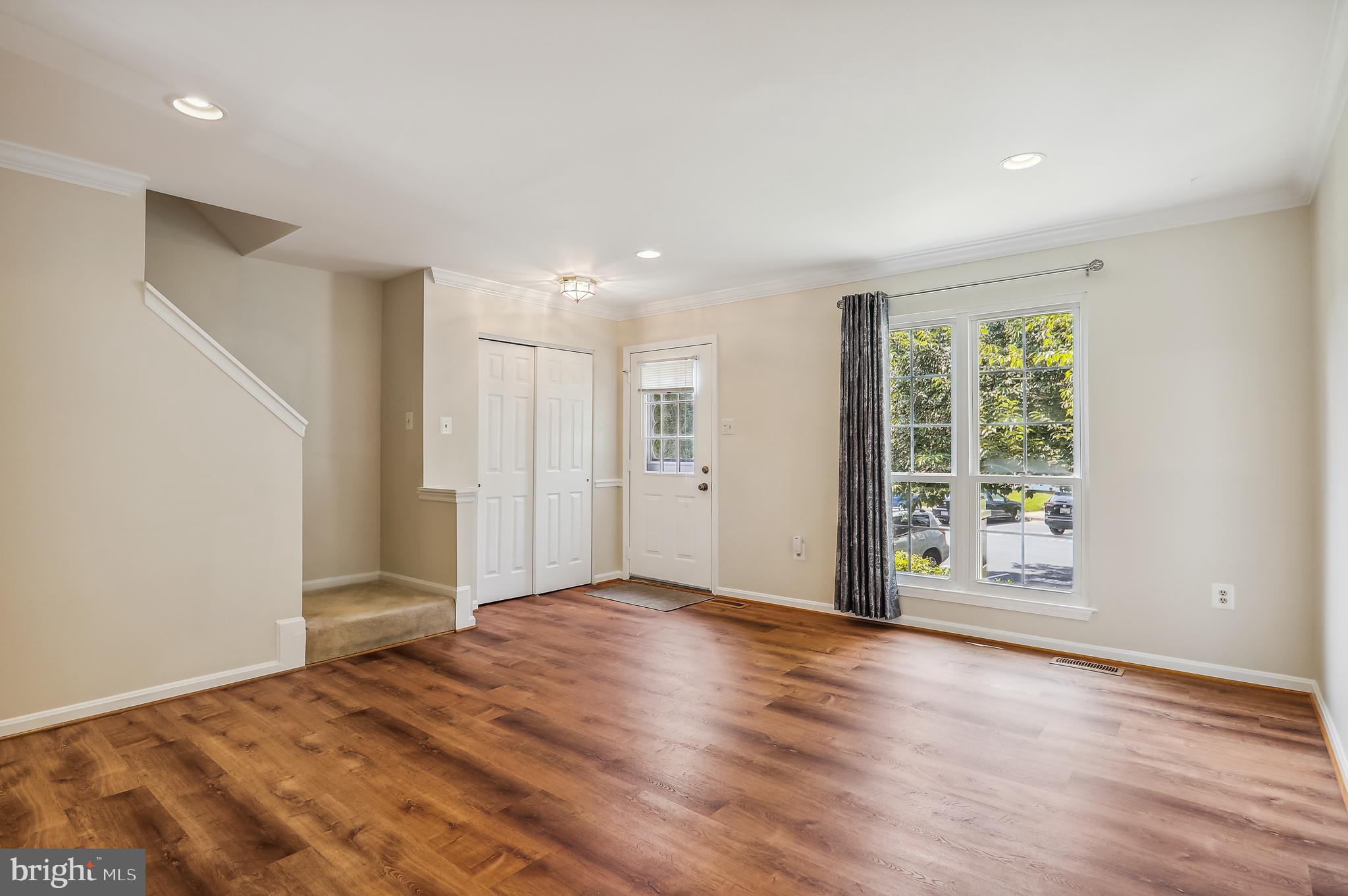 14846 Hammersmith Circle Silver Spring, MD 20906 - Photo 3 of 39 Living Room with large windows, foyer closet