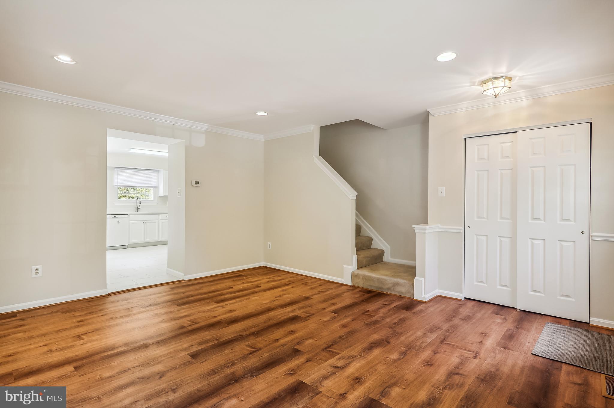 14846 Hammersmith Circle Silver Spring, MD 20906 - Photo 5 of 39 Living Room with hardwood