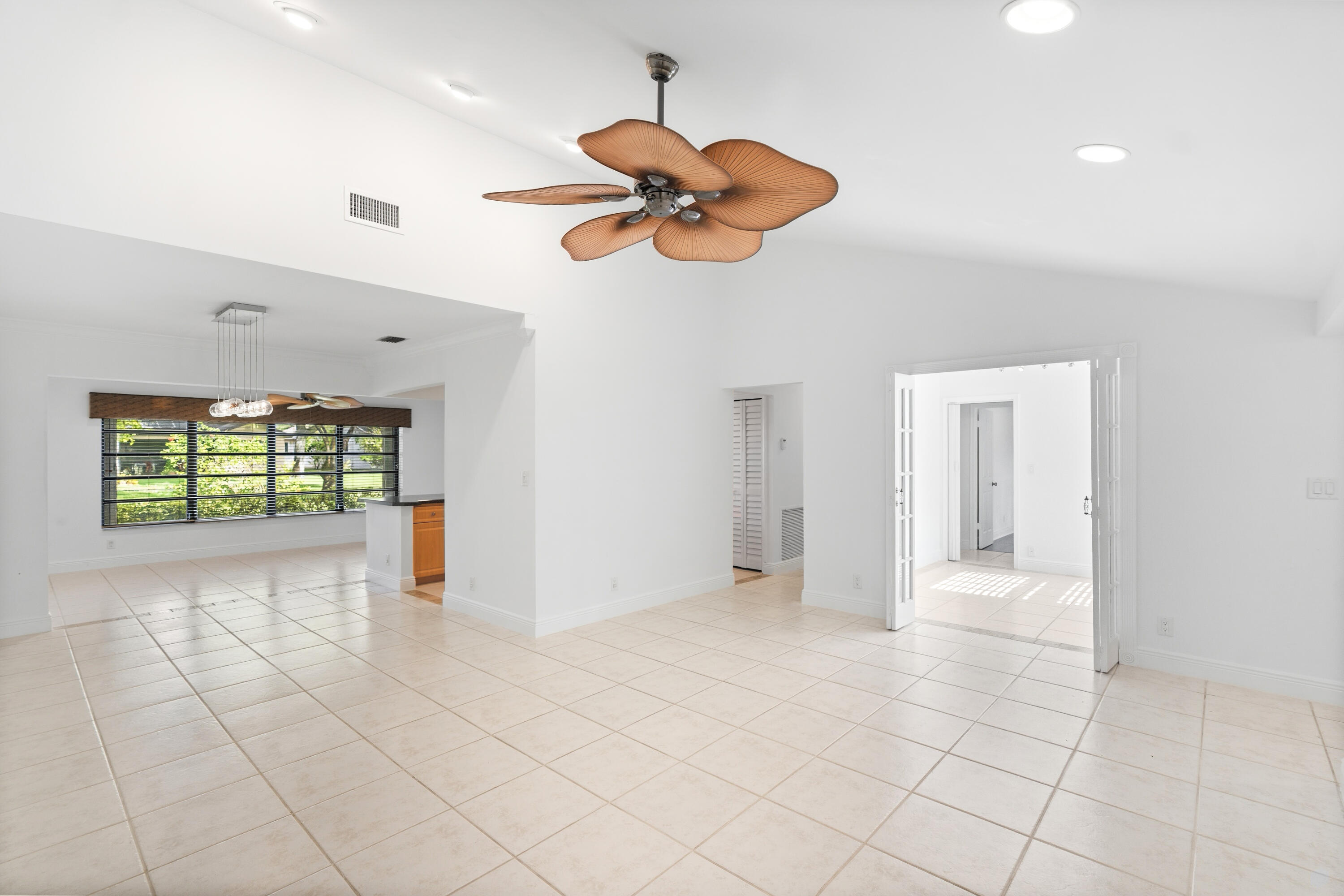 18051 104th Terrace South Boca Raton, FL 33498 - Photo 5 of 36 DSC08026