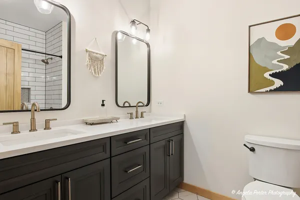 $825,000 | 2903 Pioneer Oaks Drive, Ringwood, IL 60072