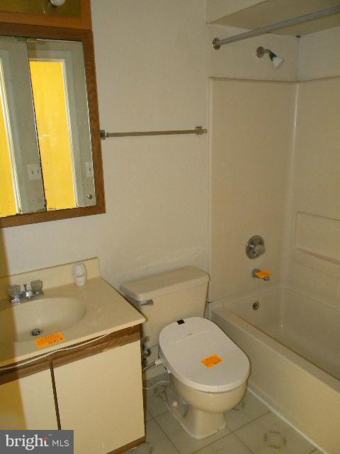 8591 Falls Run Road, Unit G Ellicott City, MD 21043 - Photo 10 of 13 Bath