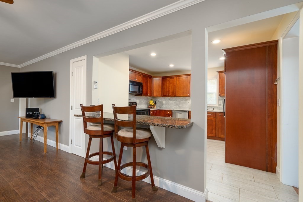 18 Crescent Road Lunenburg, MA 01462 - Photo 12 of 29