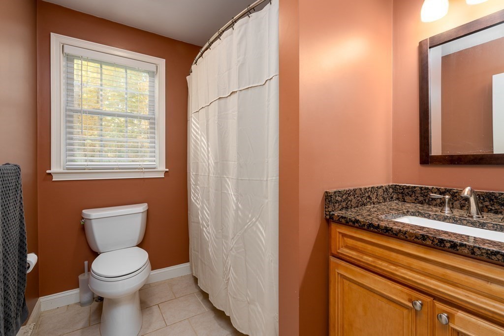 18 Crescent Road Lunenburg, MA 01462 - Photo 17 of 29