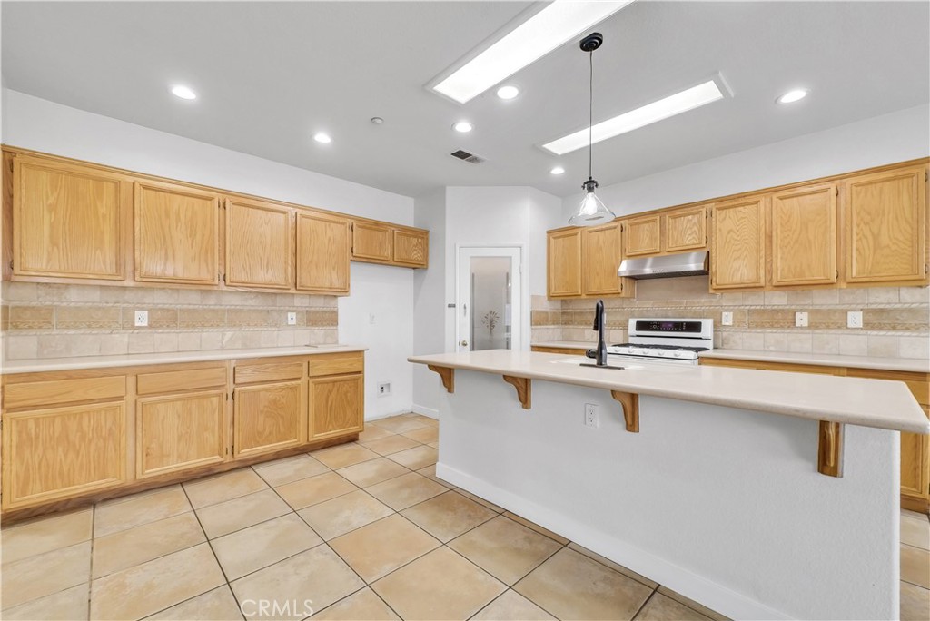 19177 Mission Grove Riverside, CA 92508 - Photo 8 of 33