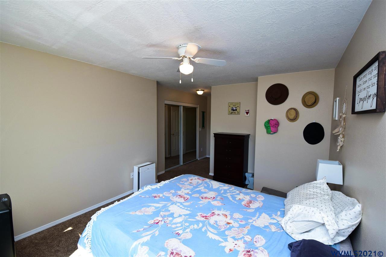 4167 Geranium Loop Northeast Salem, OR 97305 - Photo 14 of 17